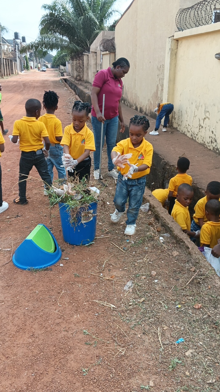 pupil washing hands